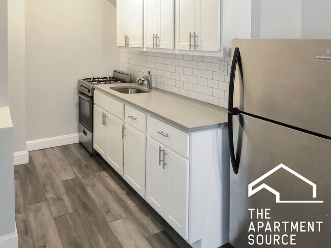 Building Photo - 540 W Briar Pl Unit 3I