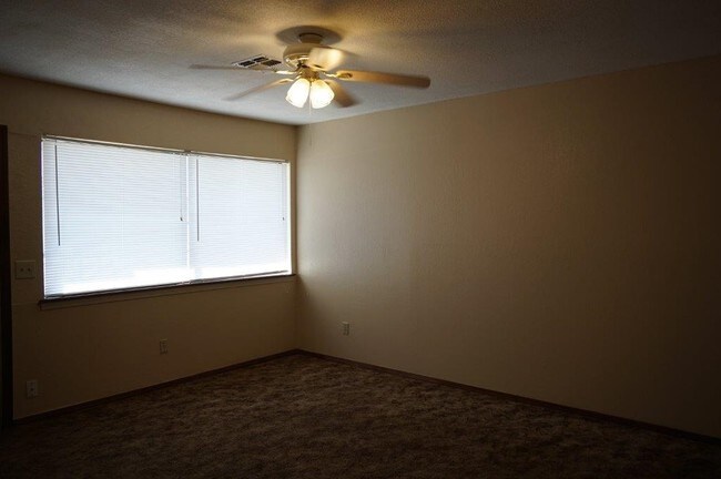 Photo - Diamond Apartments