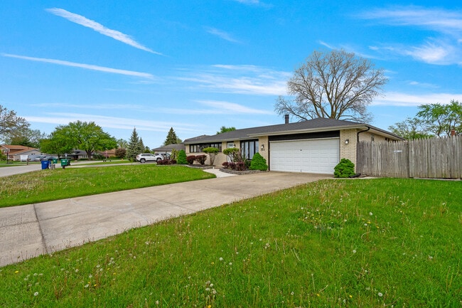 Photo - 12305 Derby Ln