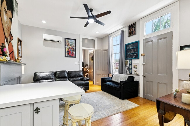 Photo - 922 Elysian Fields Ave Unidad B