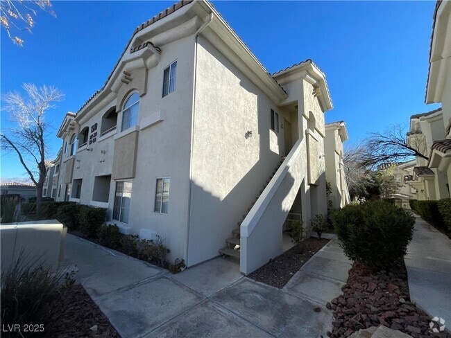 Building Photo - 1510 Ruby Cliffs Ln Unit 202 Rental