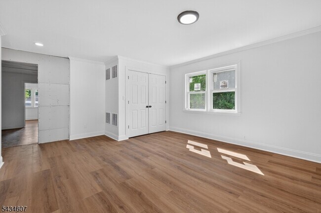 Photo - 797 Passaic Ave