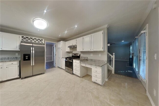 Photo - 11090 Surrey Park Trail