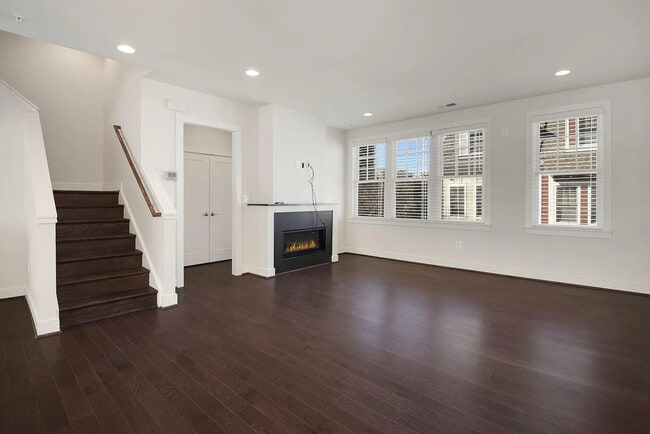 Open Living Room - 70 Ellsworth Heights St