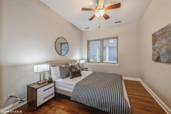 Photo - 2841 N Pulaski Rd