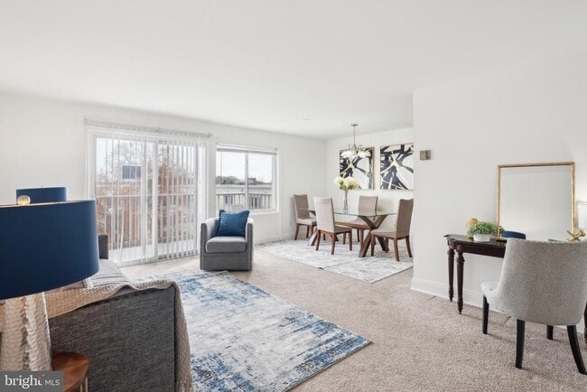 Photo - 1005 Chillum Rd Unit 402