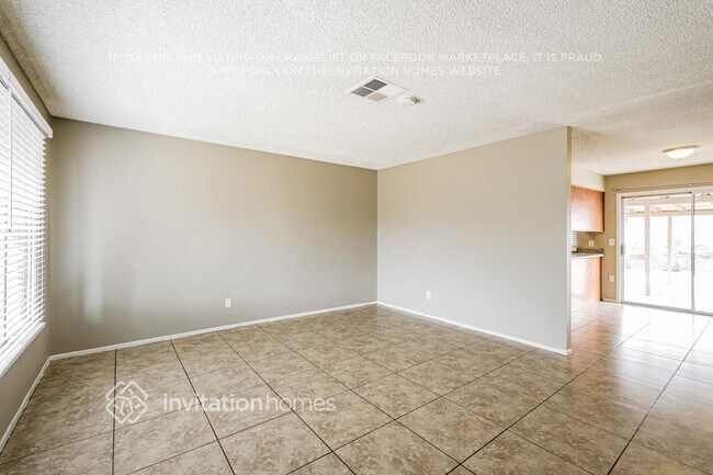 Photo - 4649 W Hubbell St