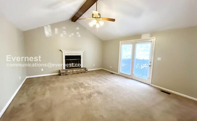 Photo - 4911 Hunter Village Dr