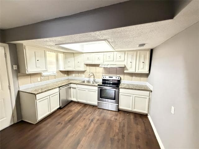 10350 Desdemona Dr