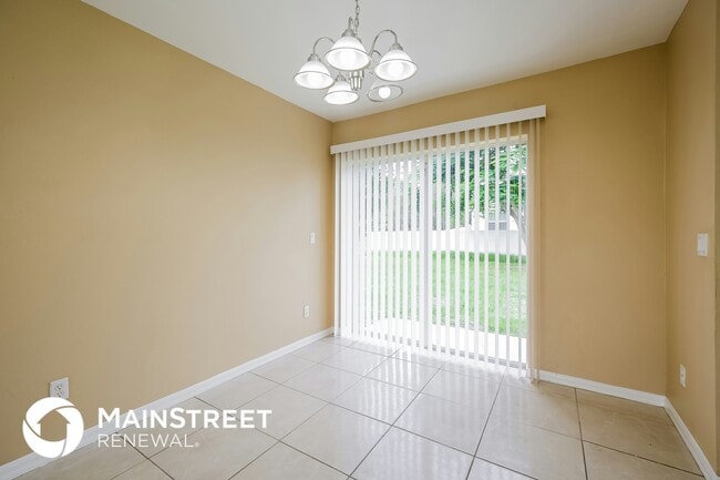 Photo - 1917 Kester Ave