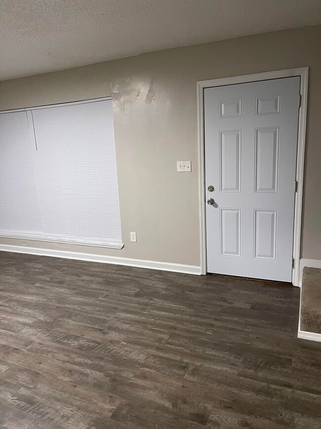 Newly Renovated Apartment Homes