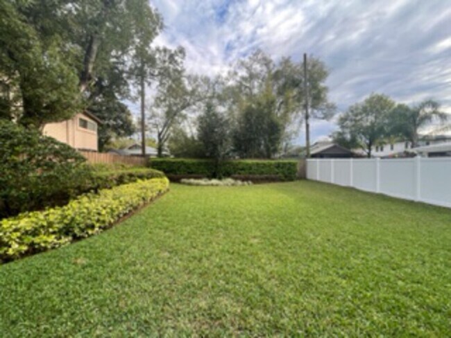 Photo - 426 E Harding St