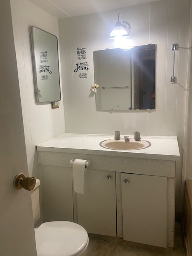 Photo - Cozy 3 Bedroom 1 Bathroom Trailer Home!!!
