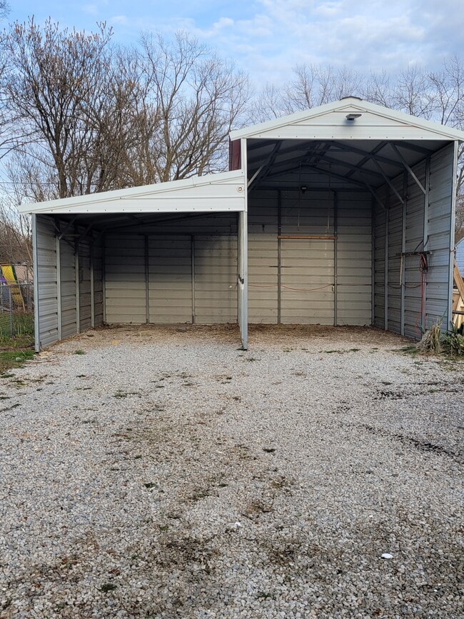 Off street covered parking - 1132 N Trimble Rd