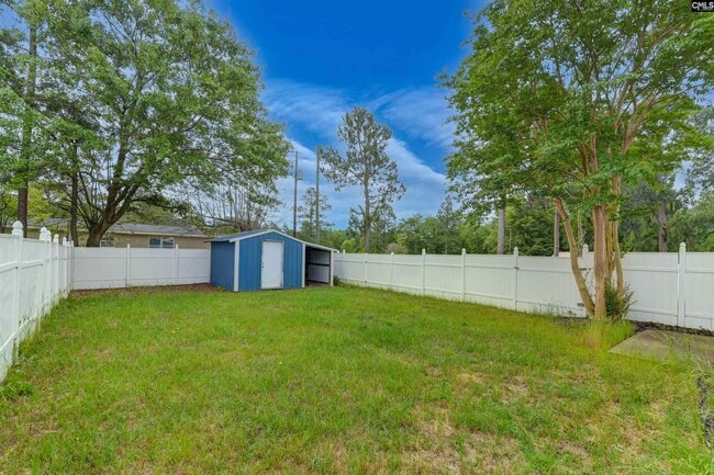 Photo - 107 Hutto Hill