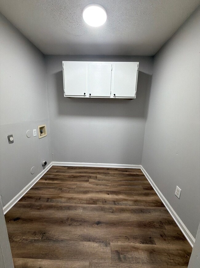 Photo - 163 Tisdale St