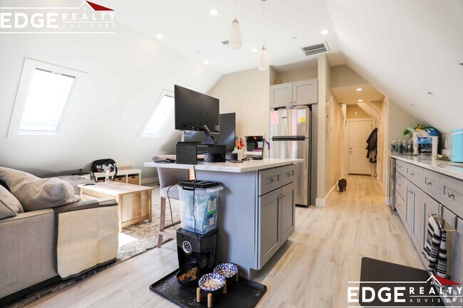 Building Photo - 125 Murdock St Unit 2 Rental