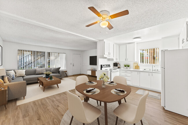 Spacious & Sunny 1, 2, and 3-bedroom apart... - Spacious & Sunny 1, 2, and 3-bedroom apart... Apartments