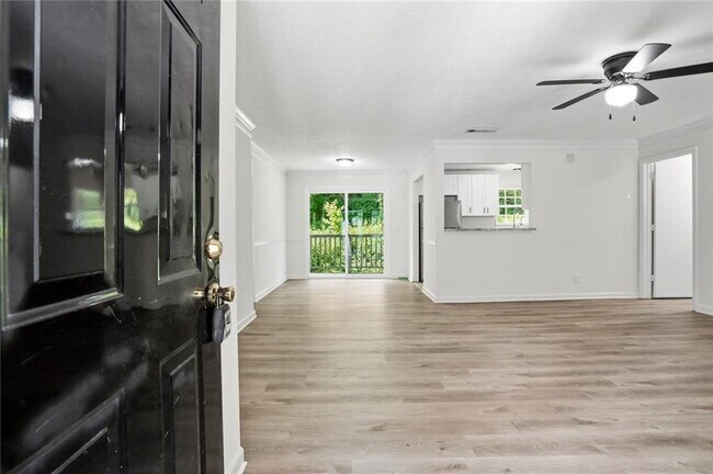 Photo - 106 Sterling Ct