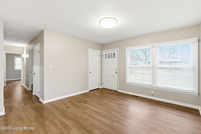 Photo - 1904 Wickham Way