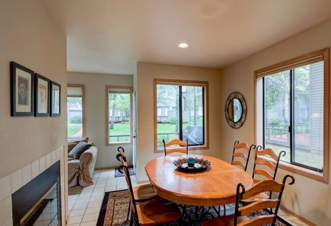 Photo - Fully Furnished Eaglewood Condo in Sunriver – Pool, Golf & Trails at Your Doorstep
