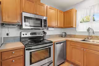 Photo - 763 18th St NE