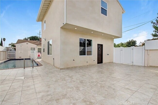 Photo - 13859 Valerio St Townhome