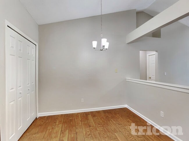 Photo - 3099 Wavering Ln
