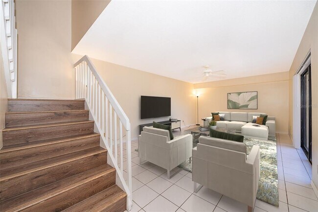 Photo - 5258 Coral Ct Unidad 605