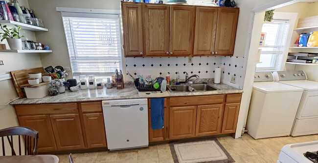 Photo - 62 Brock St Condo Unit 2