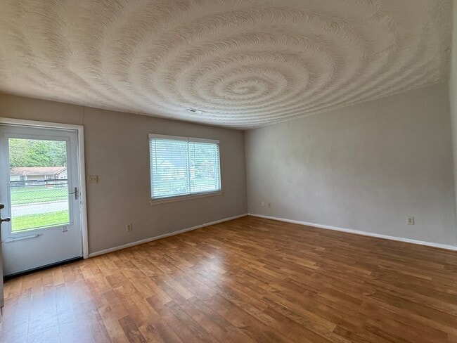 Photo - 733 Mayfield Ave