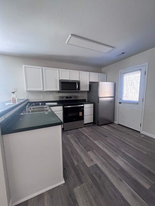 Photo - 1715-1715 Hanover Blvd Unit 1713