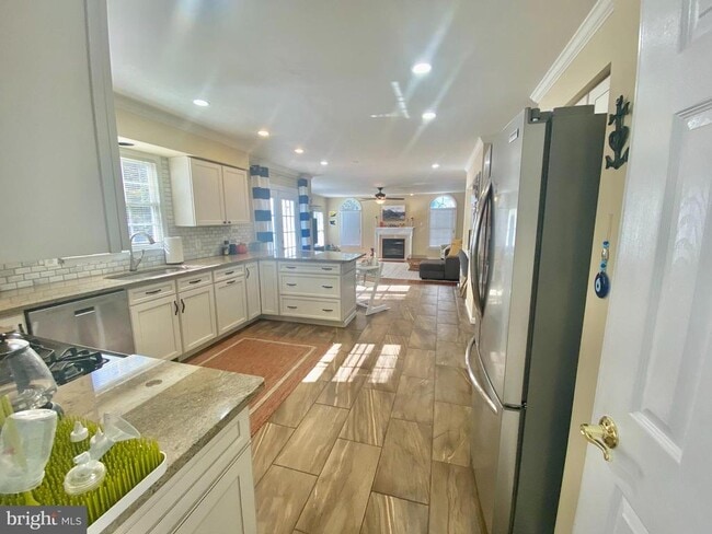 Photo - 64 Tavern Rd