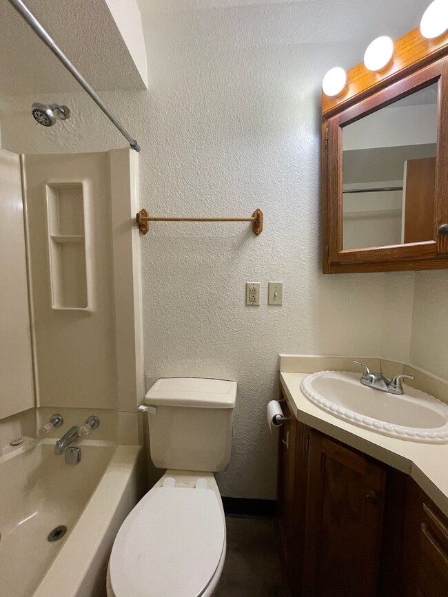 3Bedroom Home For Rent Located in Elkhart Rental For Rent in Elkhart