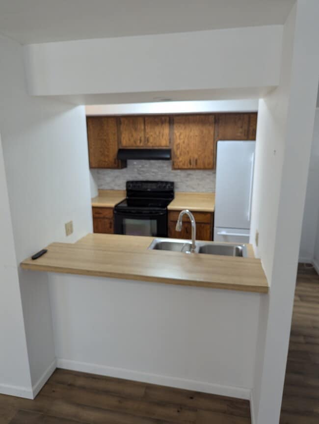 Photo - 108 Burwash Ave