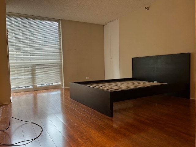 master bedroom - 200 N Dearborn St Unit 1406