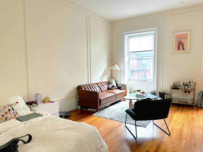 Photo - 107 Beacon St Unit 6