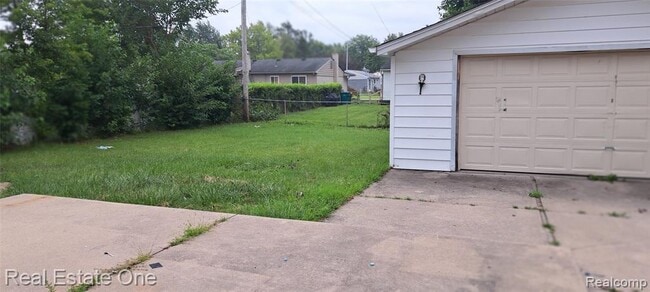 Photo - 30525 Cherry Ave