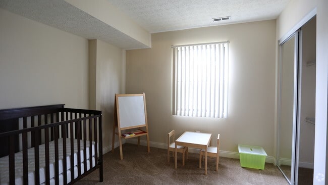 Hickory: Bedroom 2