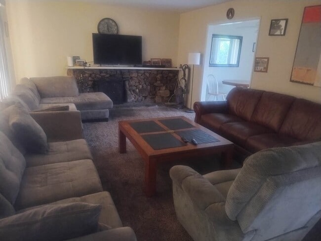 Photo - 1950 Spahn Ln