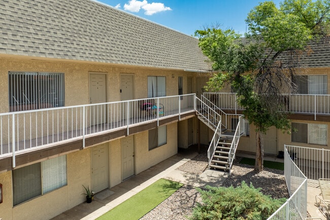 Photo - Kelso Vista Apartments