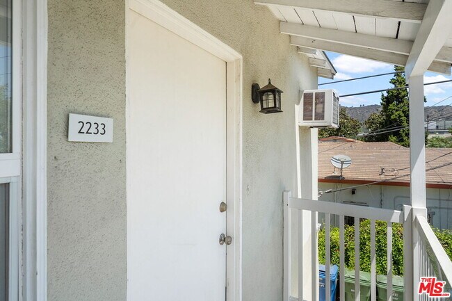 Photo - 2233 Laverna Ave Apartment