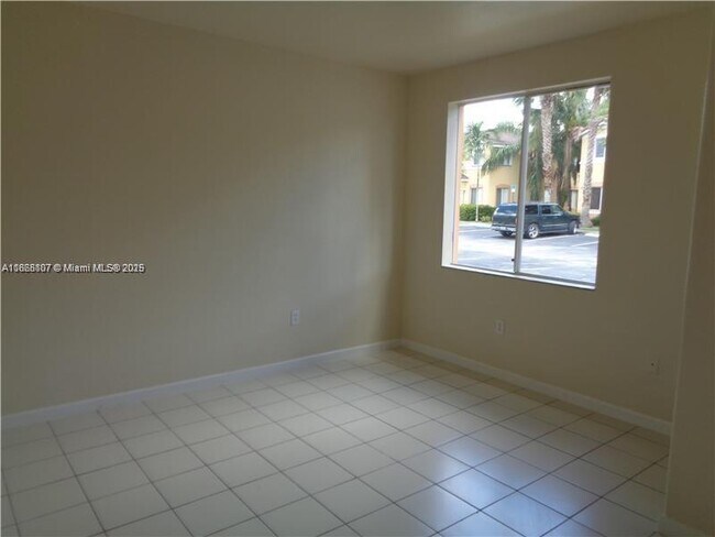Photo - 2621 SE 15th Pl Unit 187