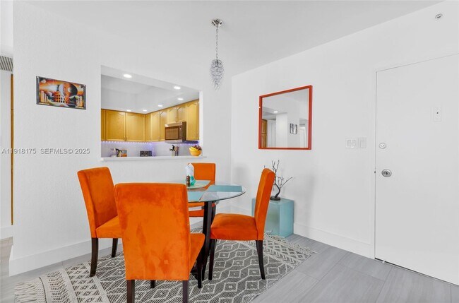 Photo - 5600 Collins Ave Unidad 8Y