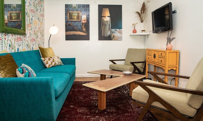 Building Photo - 362 W 38th St