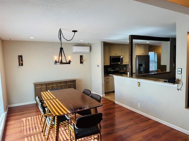 Photo - 2615 Gladiolus Ln