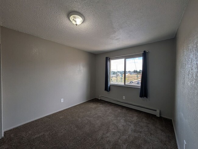 Photo - 1425 N Yosemite St Unit 9