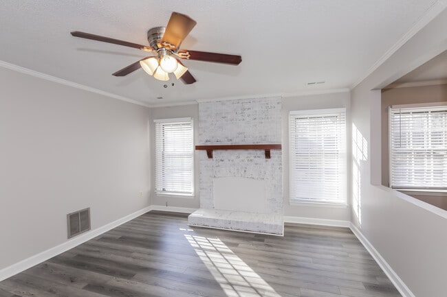 Photo - 5117 Chestnut Lake Dr