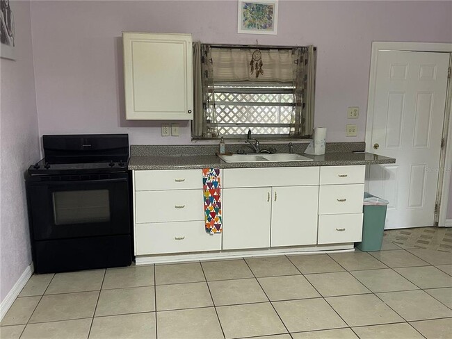 Photo - 20111 Old Trilby Rd