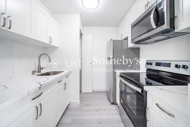 Photo - Villa on Eaton Square #1410 | Honolulu, HI